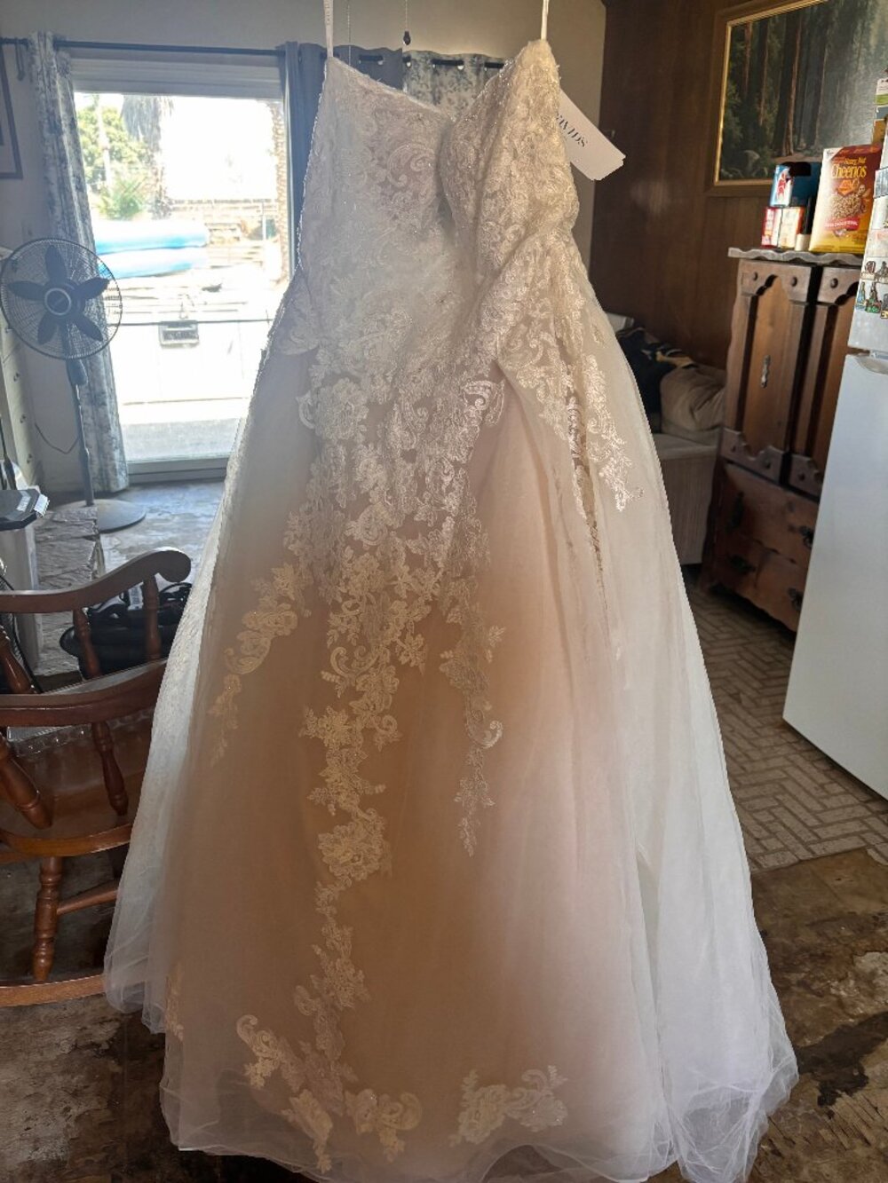 wedding dress never worn